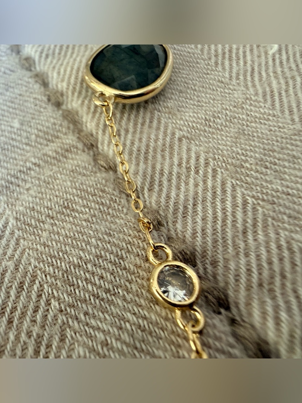 Gold-Tone Necklace with Moss Green Tourmaline Stones - Picture 9 of 10